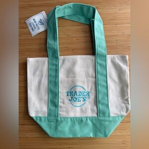 NWT Trader Joe's Mini Tote Bag (2026 Spring Pastel) Mint Green 🛍️